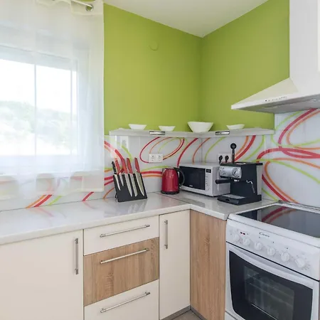 Salvagno - Two Bedroom With Balcony And Sea View Apartament Punat