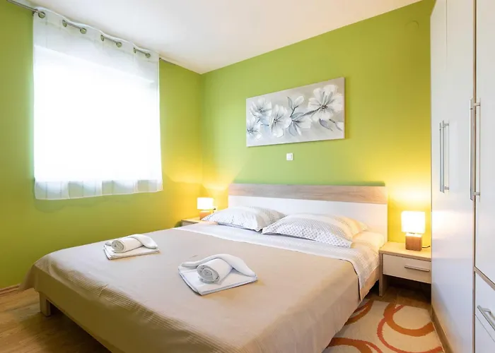 Apartament Salvagno - Two Bedroom With Balcony And Sea View