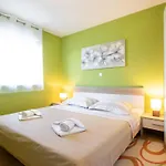 Apartment Salvagno - Two Bedroom With Balcony And Sea View